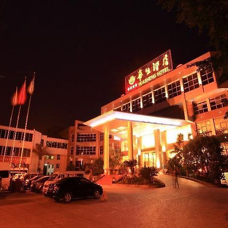Emeishan Huasheng Hotel Gunung Emei Bagian luar foto